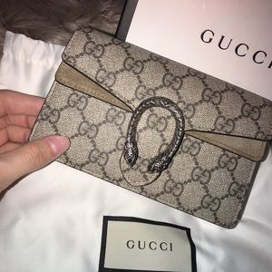 Gucci Dionysus GG Supreme super mini bag
